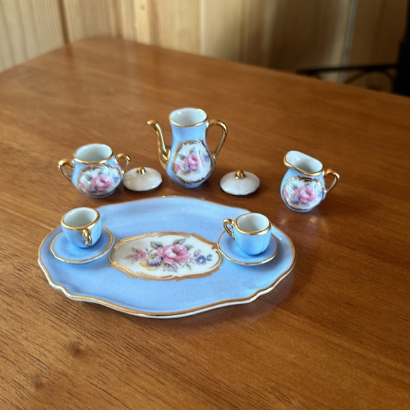 Limoges France miniature Tea Set - Picture 5 of 8